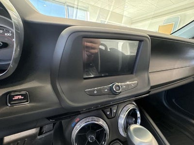 2017 Chevrolet Camaro 2dr Coupe 1LT