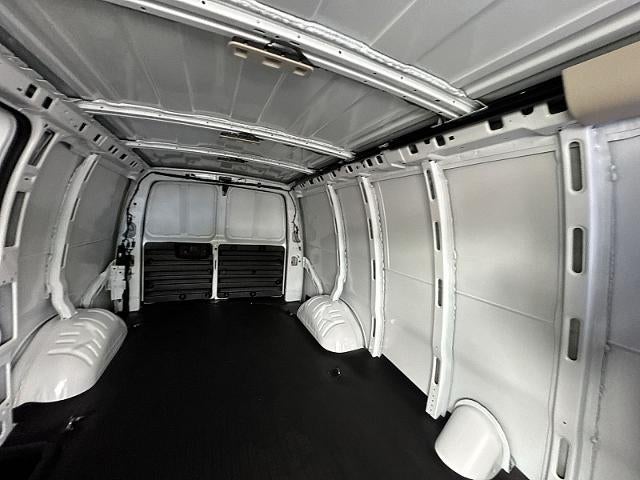 2025 Chevrolet Express Cargo 2500 Base