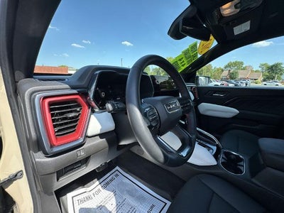 2024 GMC Canyon Crew Cab Short Box 4-Wheel Drive AT4X