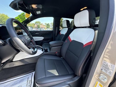 2024 GMC Canyon Crew Cab Short Box 4-Wheel Drive AT4X