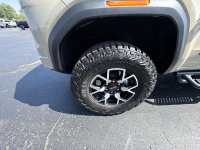 2024 GMC Canyon Crew Cab Short Box 4-Wheel Drive AT4X