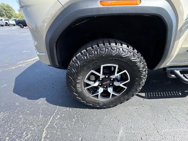 2024 GMC Canyon Crew Cab Short Box 4-Wheel Drive AT4X