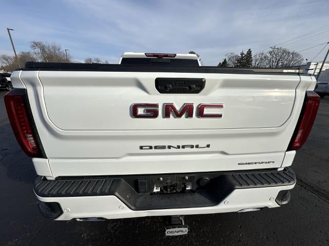 2022 GMC Sierra 1500 Crew Cab Short Box 4-Wheel Drive Denali