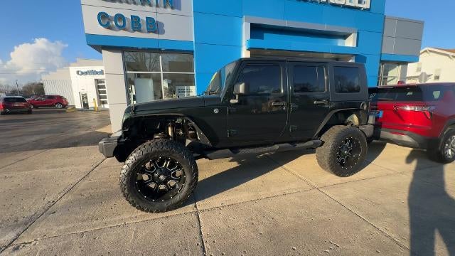 2010 Jeep Wrangler Unlimited 4WD 4dr Sahara