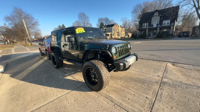 2010 Jeep Wrangler Unlimited 4WD 4dr Sahara