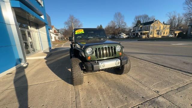 2010 Jeep Wrangler Unlimited 4WD 4dr Sahara