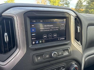 2021 Chevrolet Silverado 1500 Crew Cab Short Box 4-Wheel Drive Custom