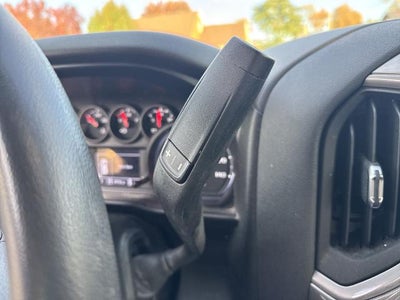 2021 Chevrolet Silverado 1500 Crew Cab Short Box 4-Wheel Drive Custom