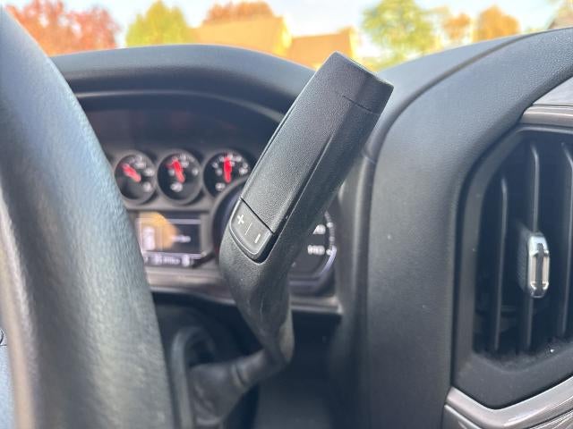 2021 Chevrolet Silverado 1500 Crew Cab Short Box 4-Wheel Drive Custom