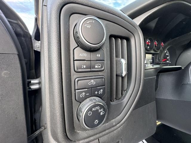2021 Chevrolet Silverado 1500 Crew Cab Short Box 4-Wheel Drive Custom