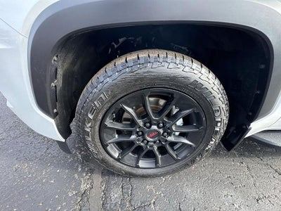 2025 Toyota Sequoia SR5 4WD (SE)