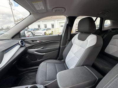 2025 Chevrolet Trax FWD 4dr LS