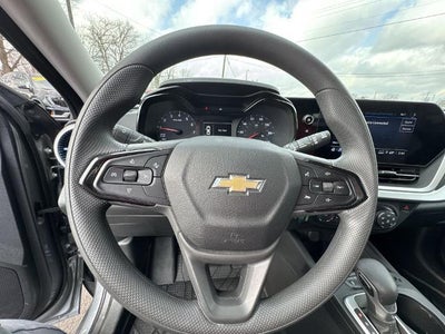 2025 Chevrolet Trax FWD 4dr LS