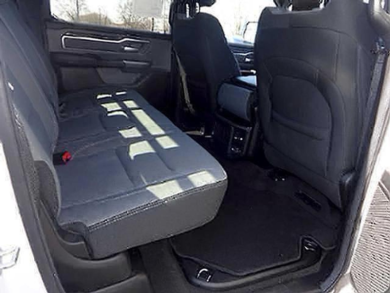 2023 RAM 1500 Big Horn Crew Cab 4x4 5'7" Box