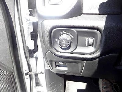 2023 RAM 1500 Big Horn Crew Cab 4x4 5'7" Box