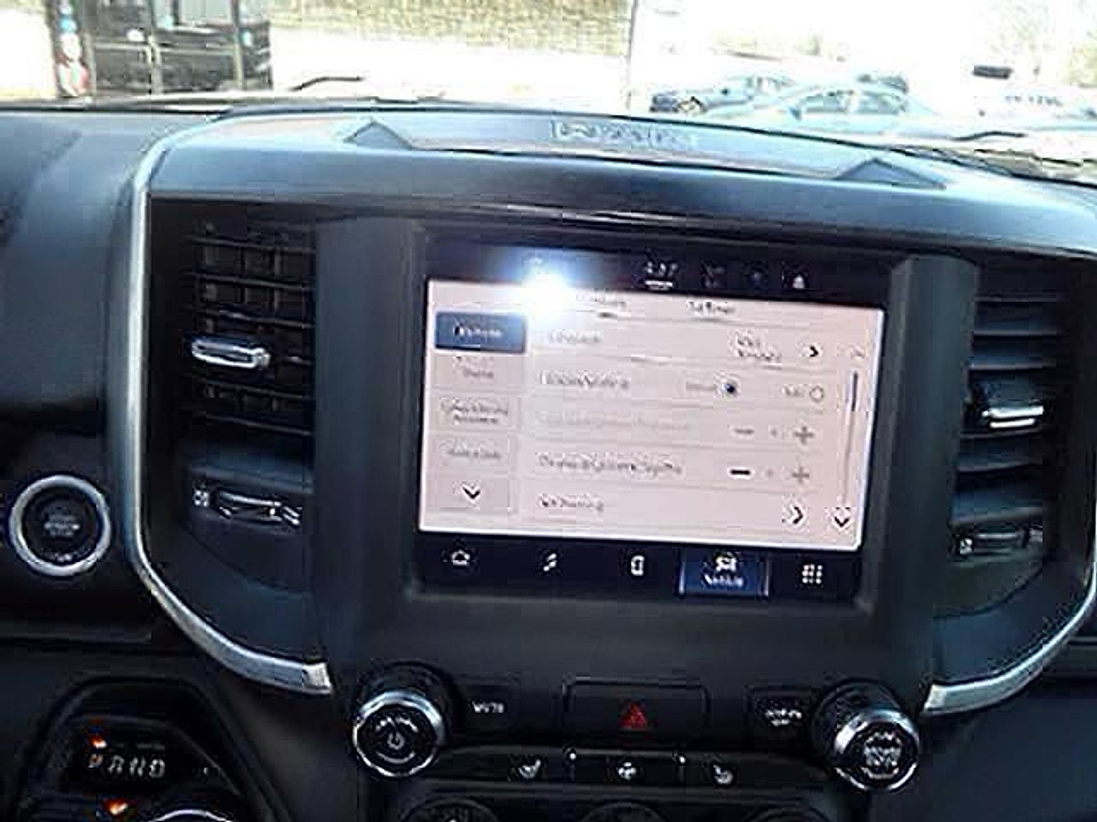 2023 RAM 1500 Big Horn Crew Cab 4x4 5'7" Box