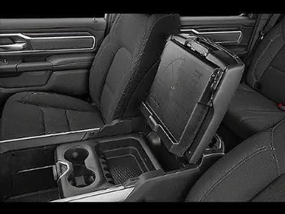 2023 RAM 1500 Big Horn Crew Cab 4x4 5'7" Box