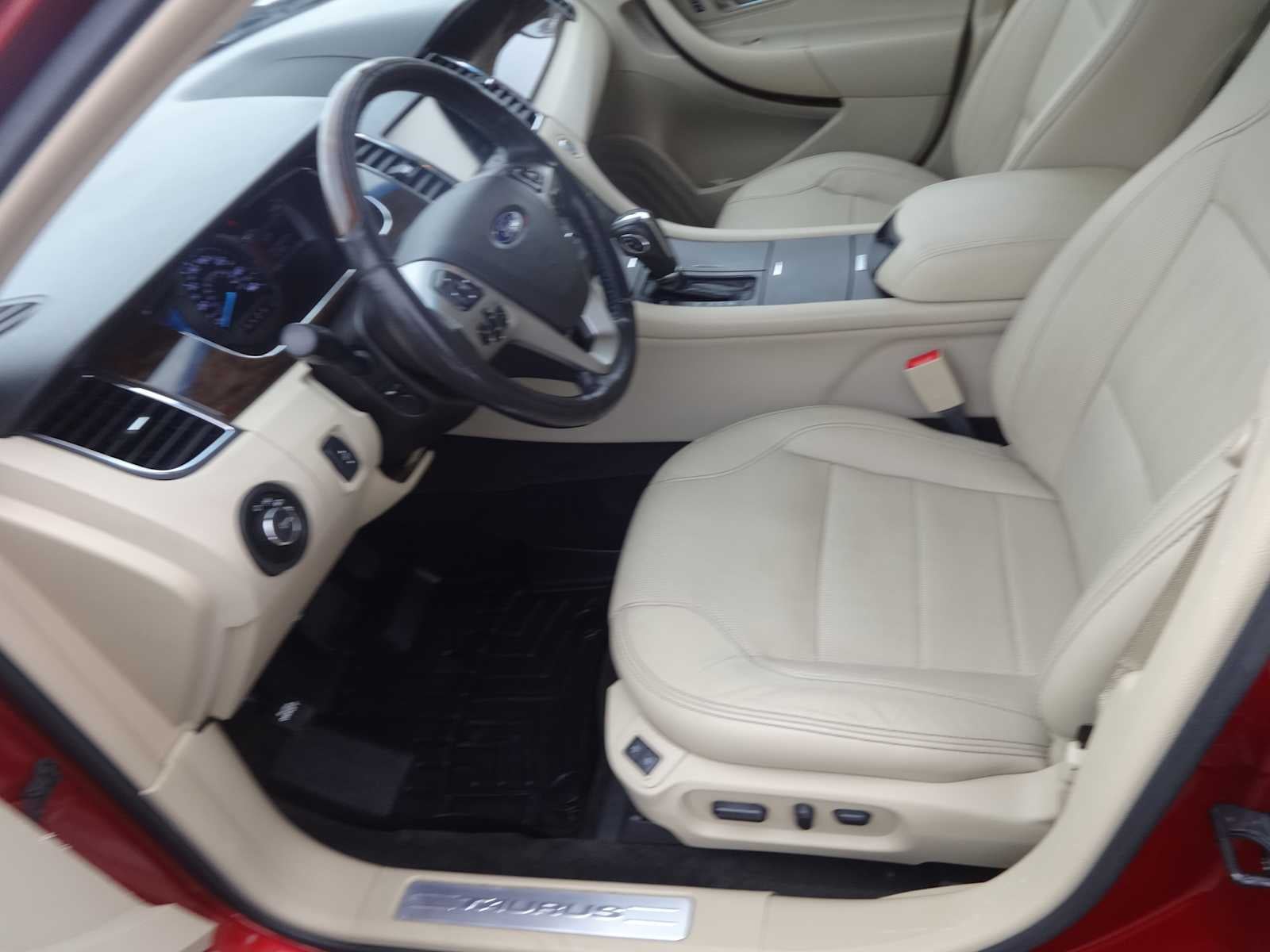 2015 Ford Taurus Limited