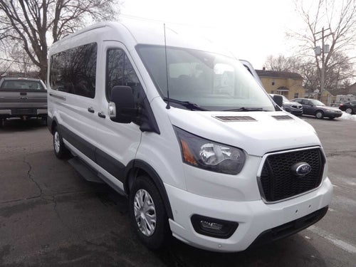 2023 Ford Transit Passenger Wagon XLT