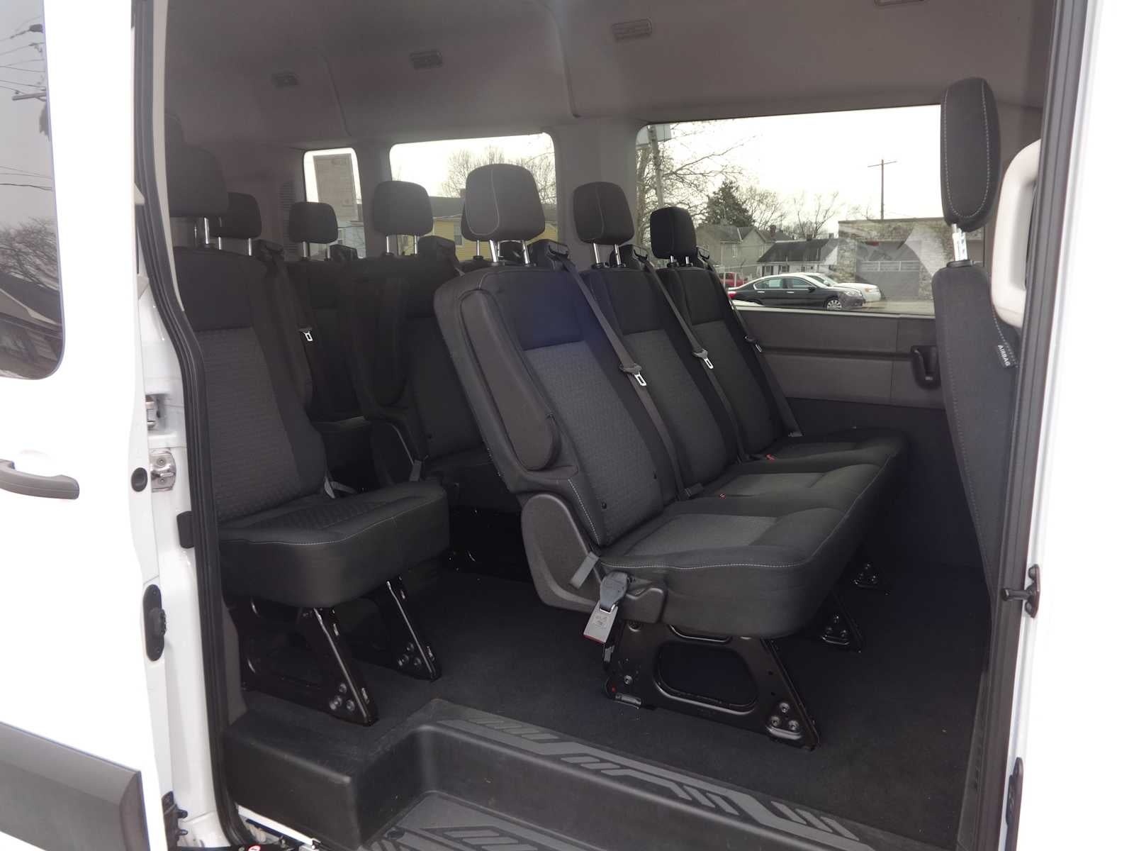2023 Ford Transit Passenger Wagon XLT