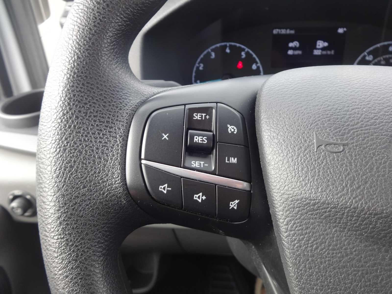 2023 Ford Transit Passenger Wagon XLT