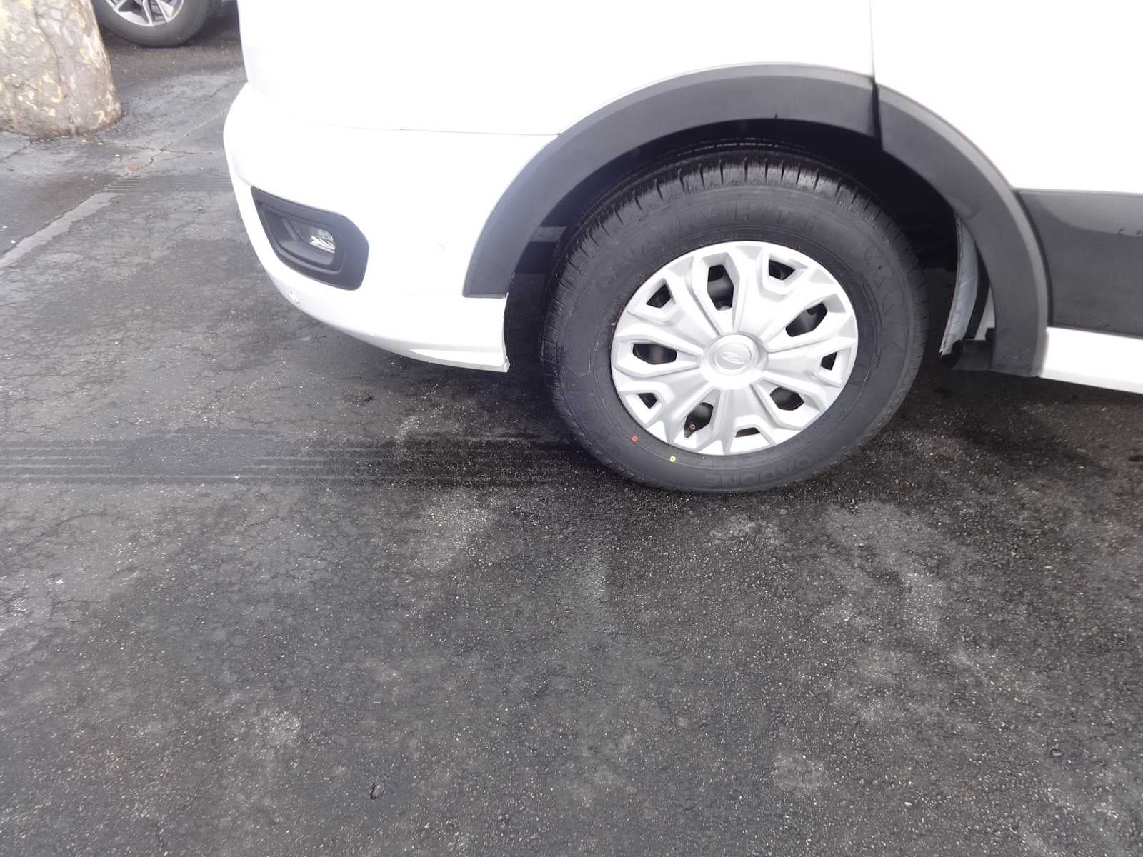 2023 Ford Transit Passenger Wagon XLT