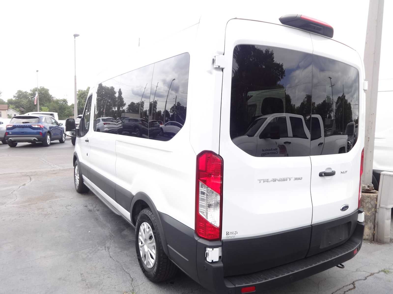 2023 Ford Transit Passenger XLT