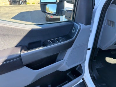 2025 Ford Super Duty F-350 SRW XLT