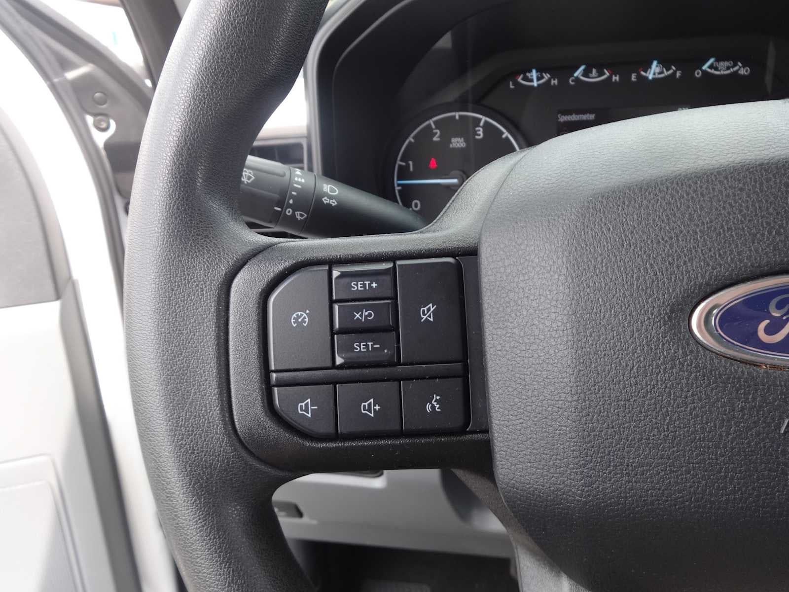 2025 Ford Super Duty F-350 SRW Pickup XLT