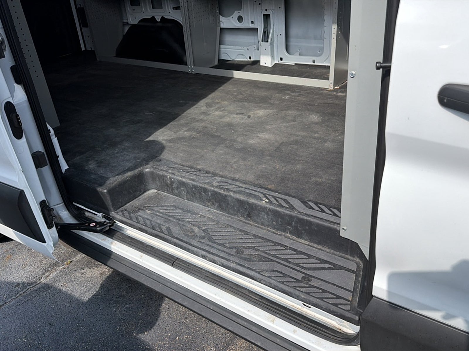 2023 Ford Transit-250 Cargo Van T-250 148" Hi Rf 9070 GVWR RWD
