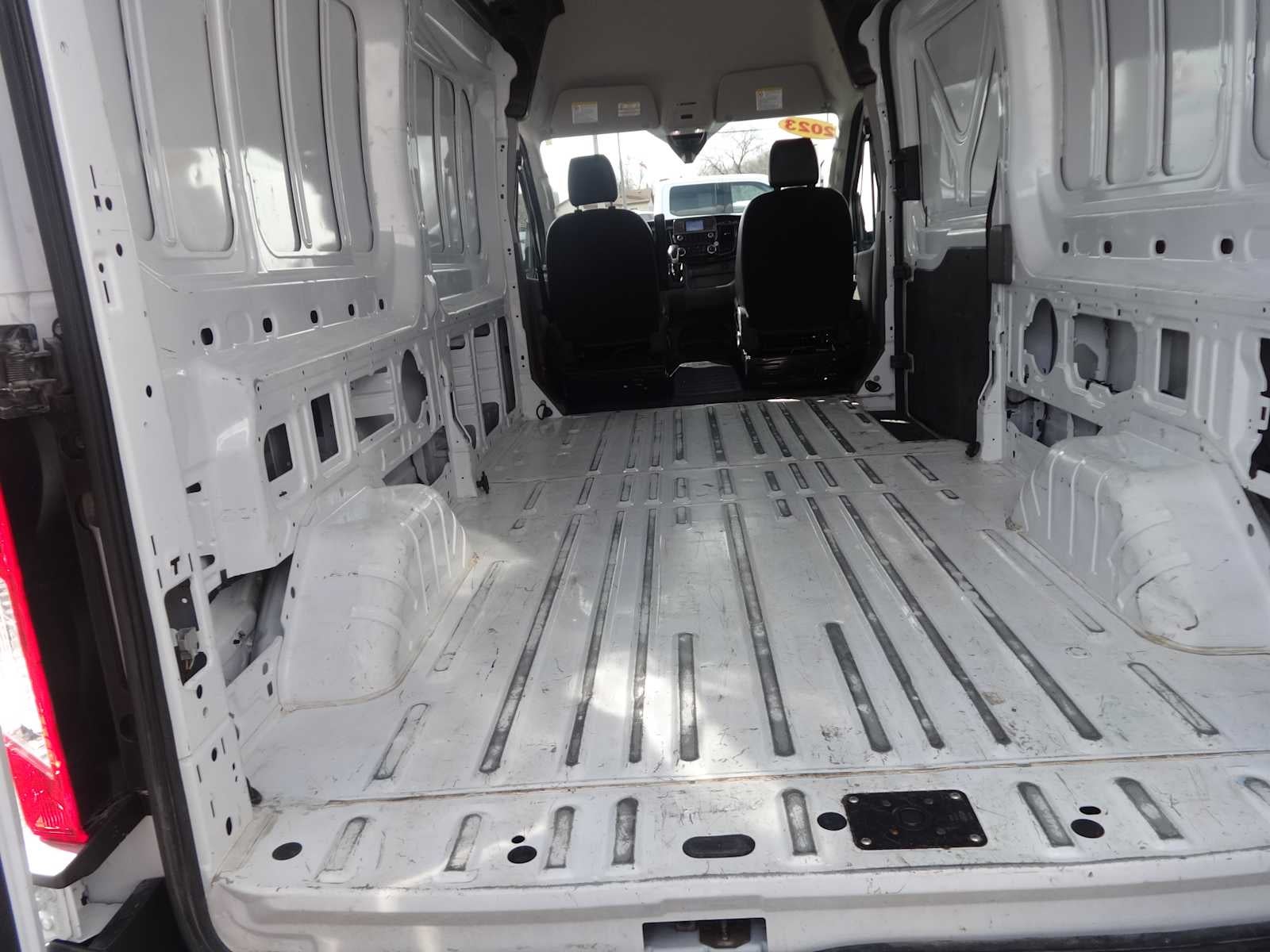 2023 Ford Transit Cargo Van T-250 148" Hi Rf 9070 GVWR RWD