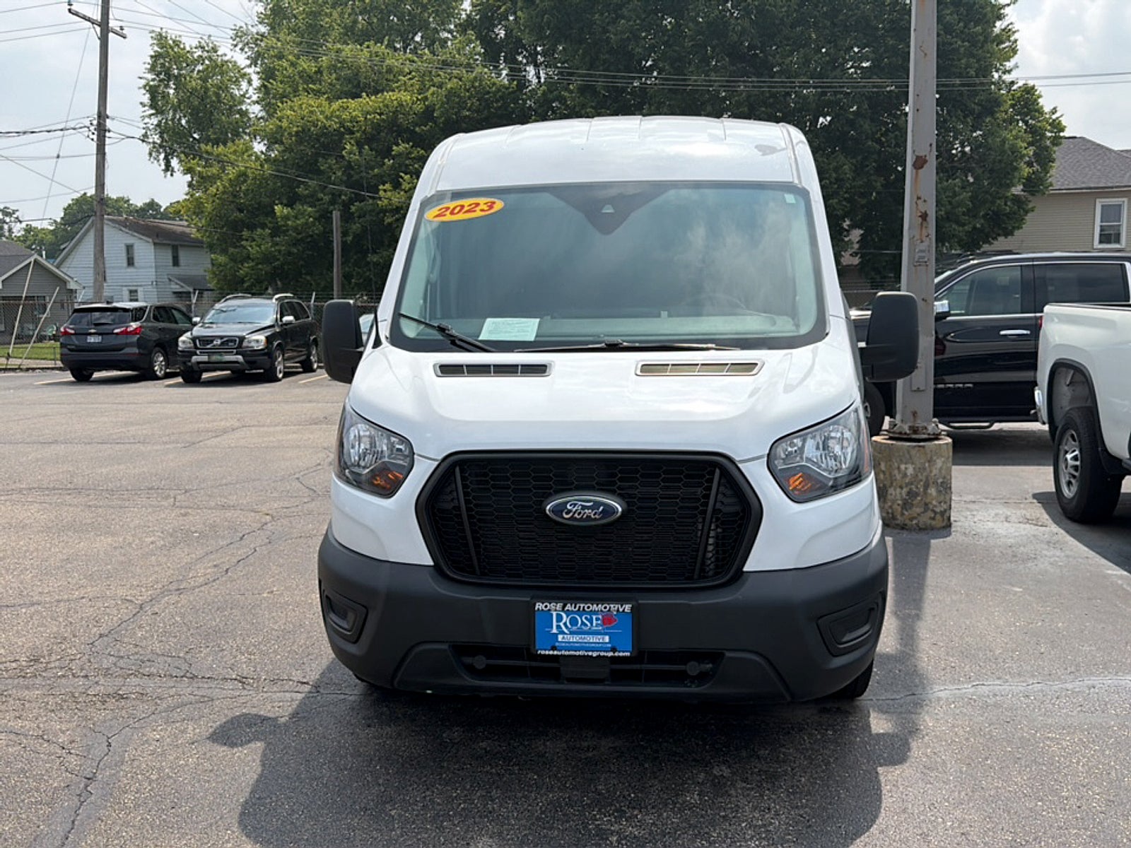 2023 Ford Transit-250 Cargo Van T-250 130" Med Rf 9070 GVWR AWD