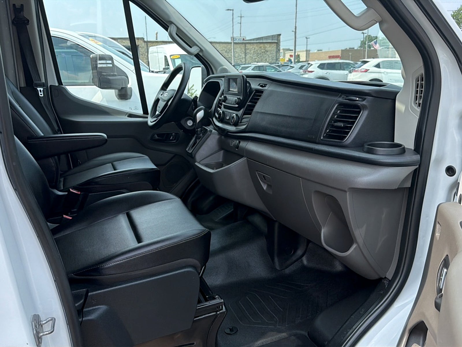 2023 Ford Transit-250 Cargo Van T-250 130" Med Rf 9070 GVWR AWD