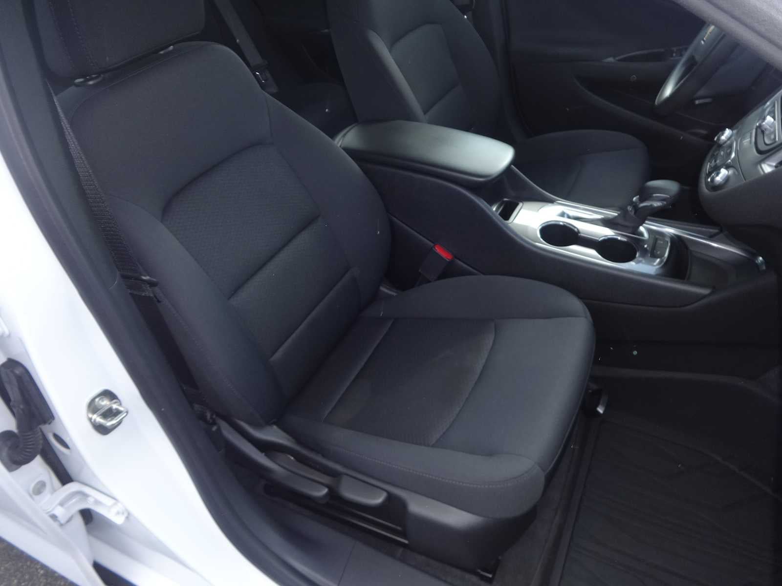 2021 Chevrolet Malibu LS