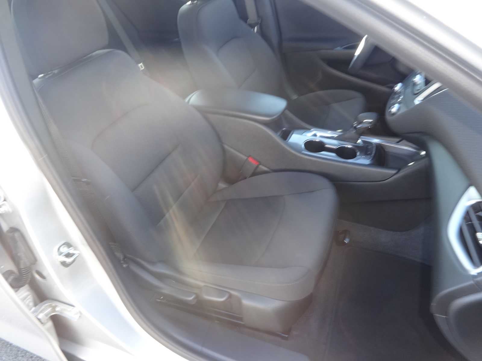 2021 Chevrolet Malibu LS