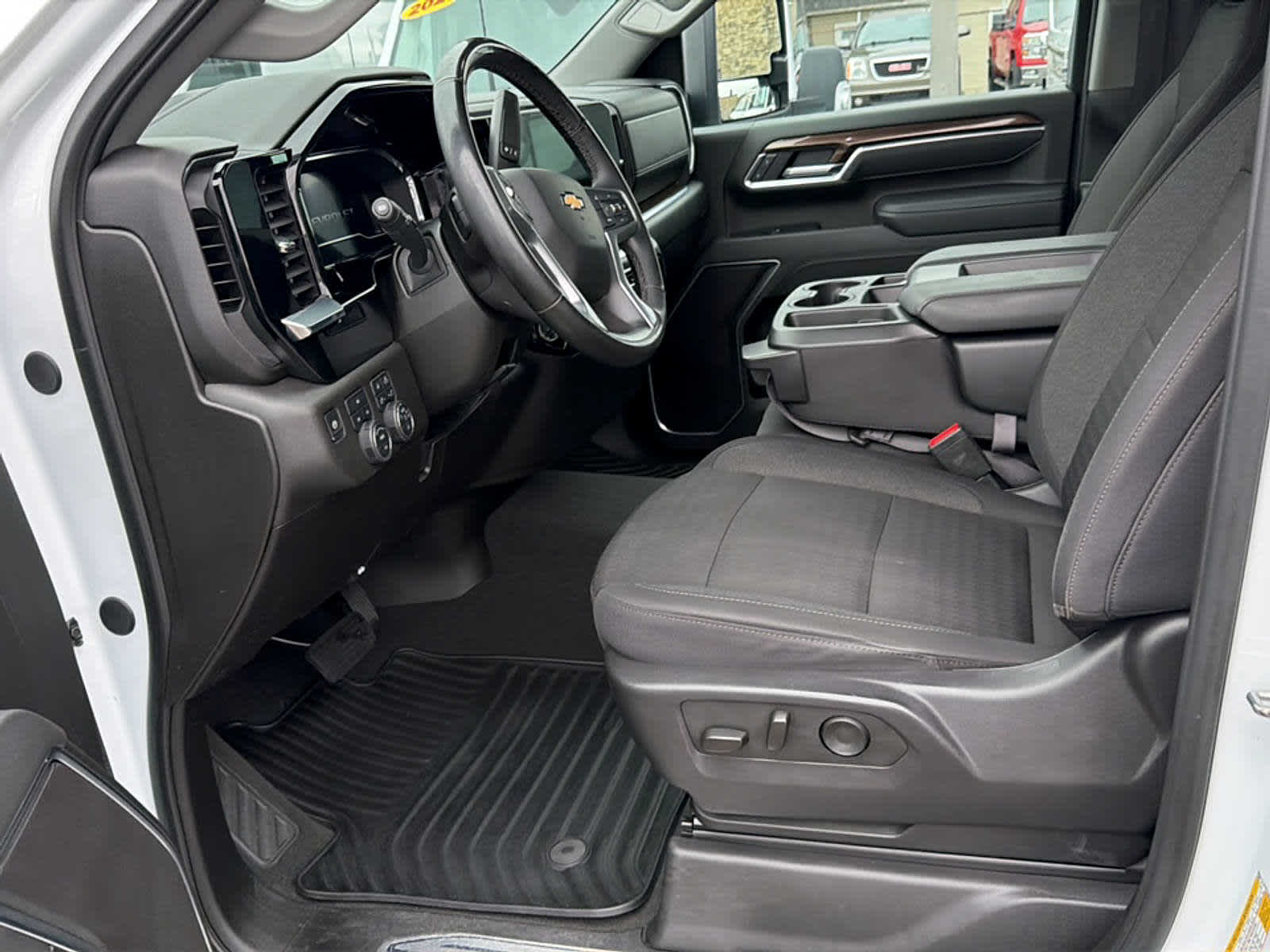2025 Chevrolet Silverado 2500HD LT