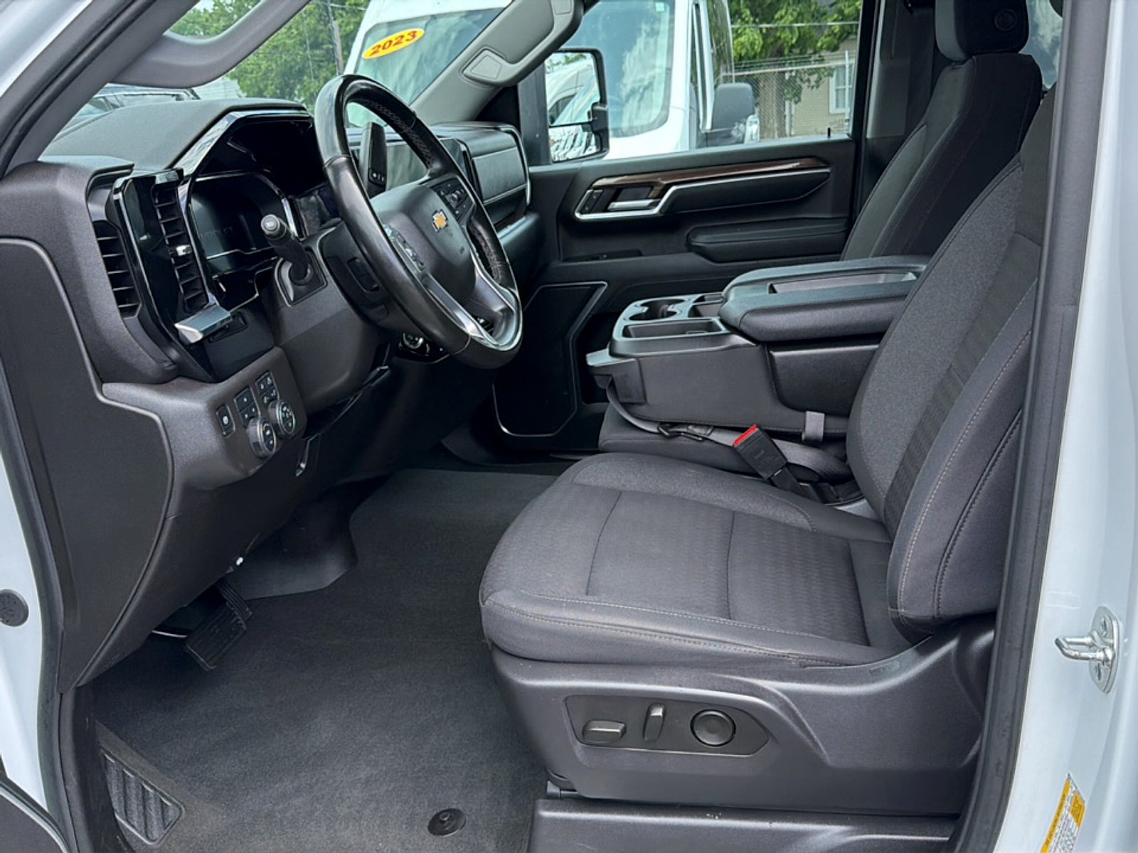 2025 Chevrolet Silverado 2500HD 4WD Crew Cab Long Bed LT