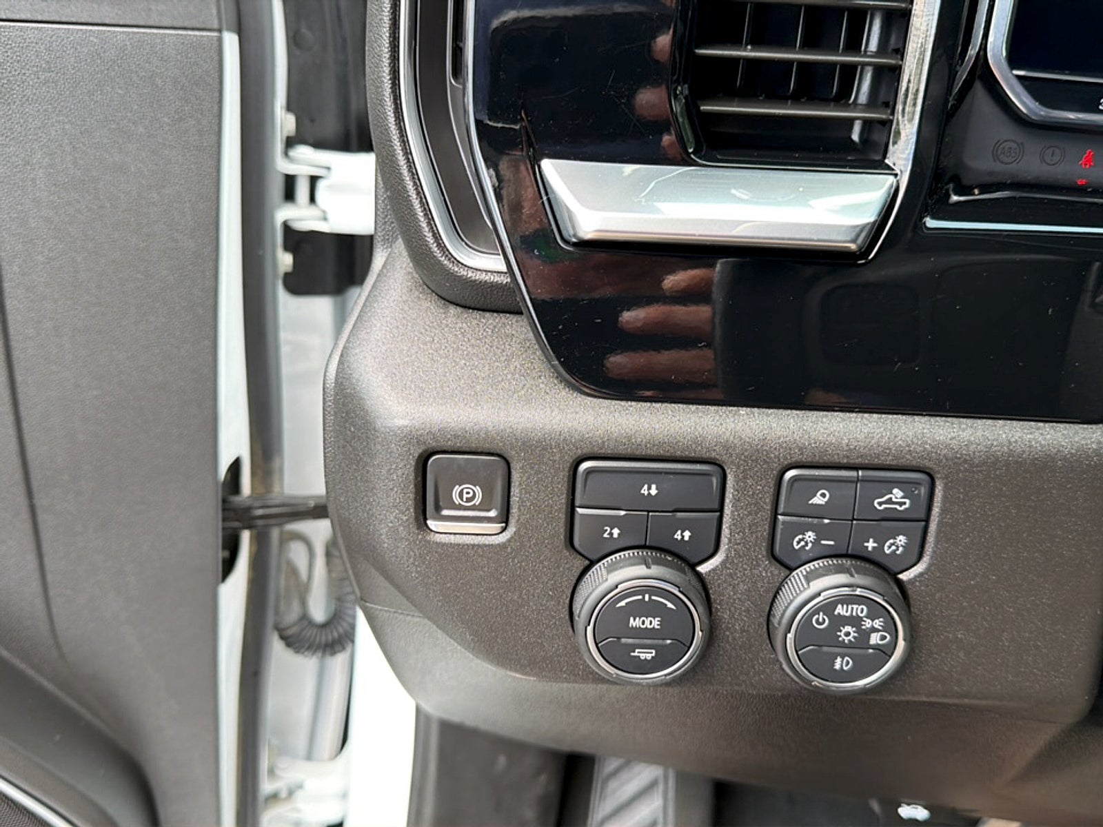 2025 Chevrolet Silverado 2500HD 4WD Crew Cab Long Bed LT