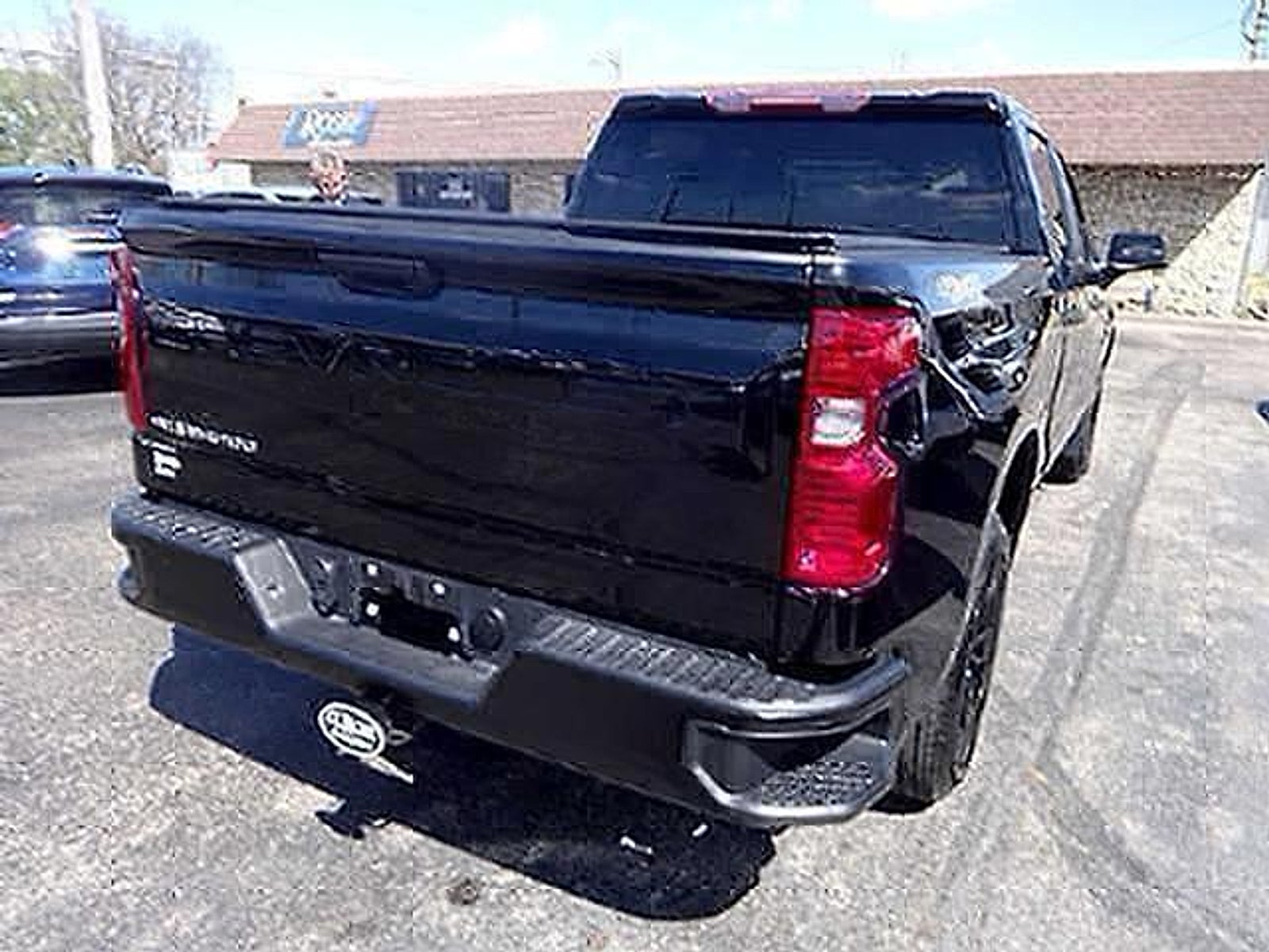 2022 Chevrolet Silverado 1500 4WD Crew Cab Short Bed WT