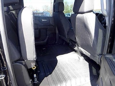 2022 Chevrolet Silverado 1500 4WD Crew Cab Short Bed WT