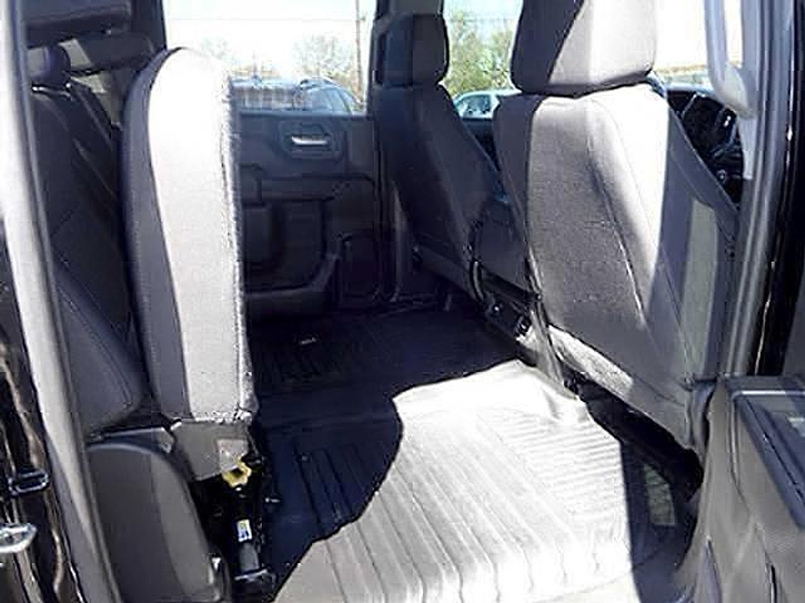 2022 Chevrolet Silverado 1500 4WD Crew Cab Short Bed WT