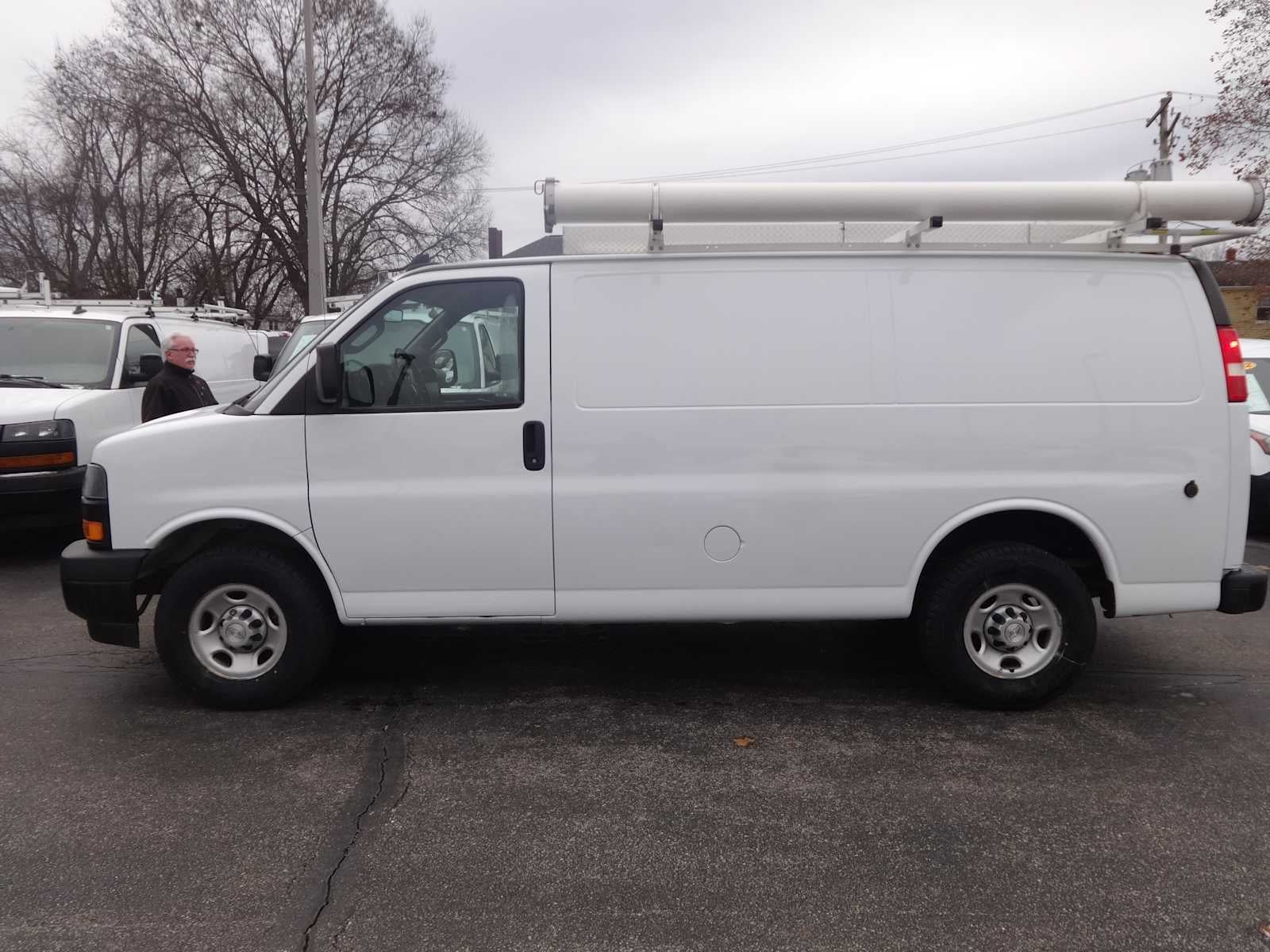 2021 Chevrolet Express RWD 2500 135"