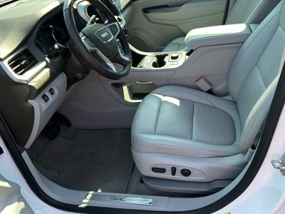 2023 GMC Acadia AWD SLT