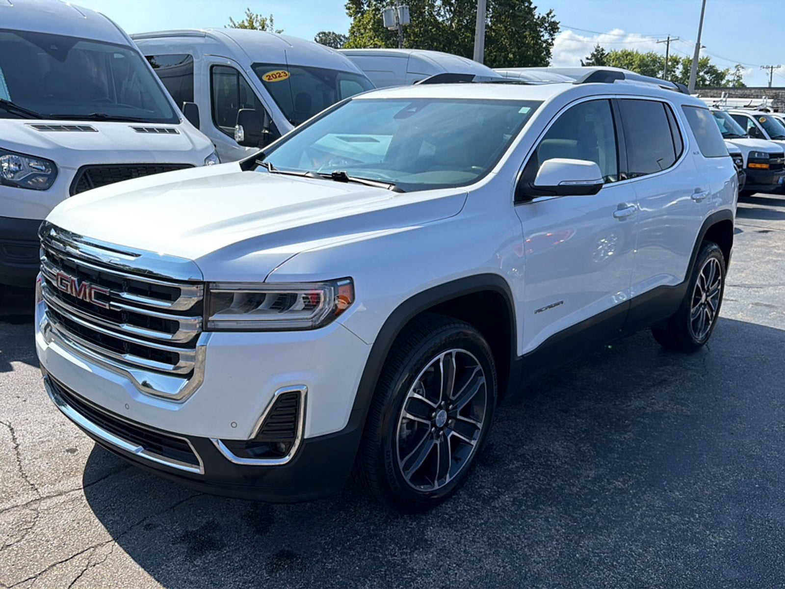 2023 GMC Acadia AWD SLT