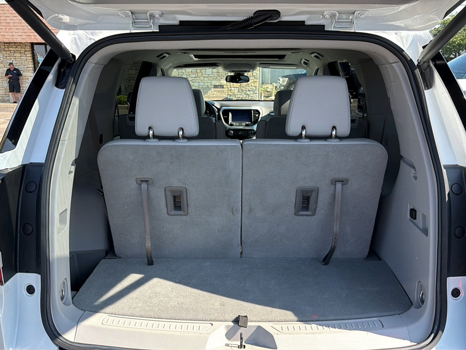 2023 GMC Acadia AWD SLT