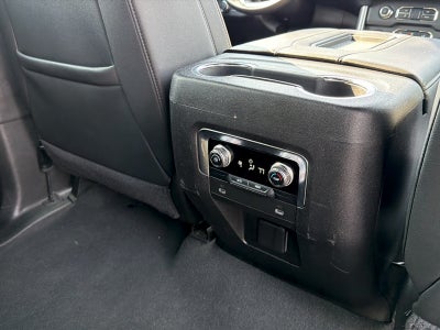2024 GMC Yukon 4WD SLT