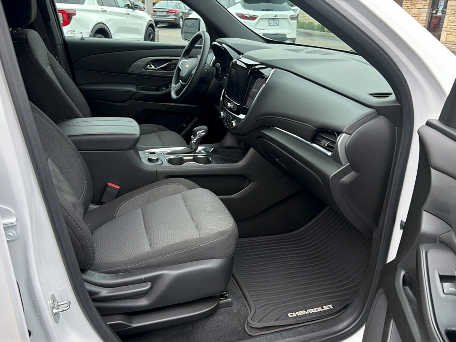 2023 Chevrolet Traverse FWD LT Cloth