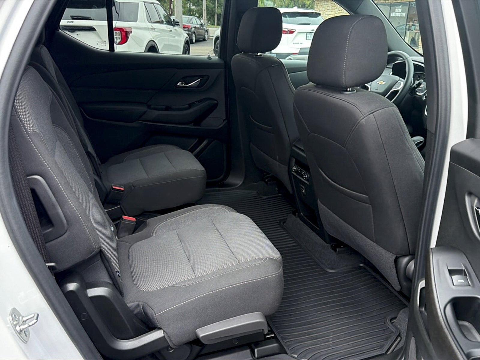2023 Chevrolet Traverse FWD LT Cloth