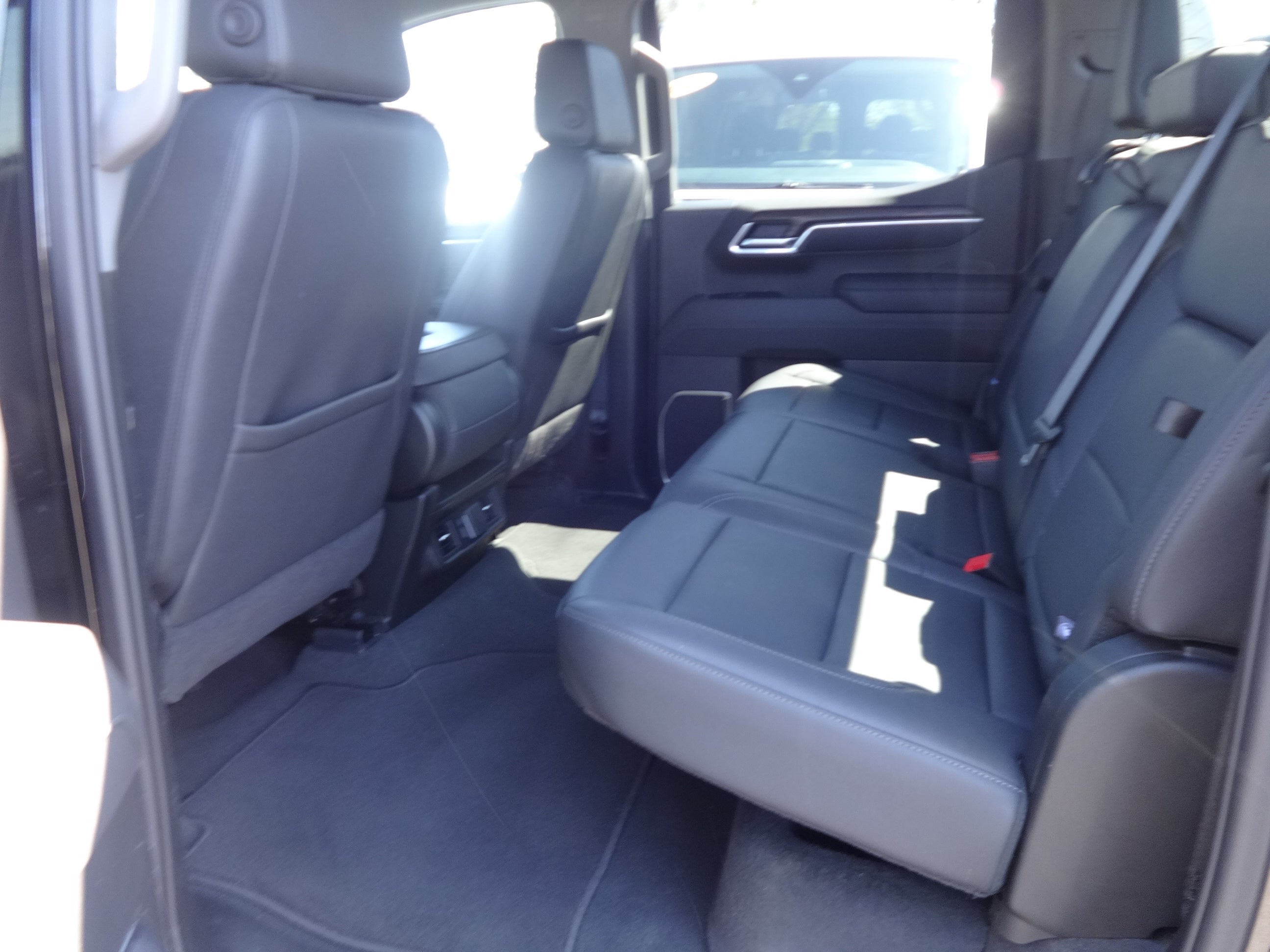 2025 GMC Sierra 1500 4WD Crew Cab Short Box SLT