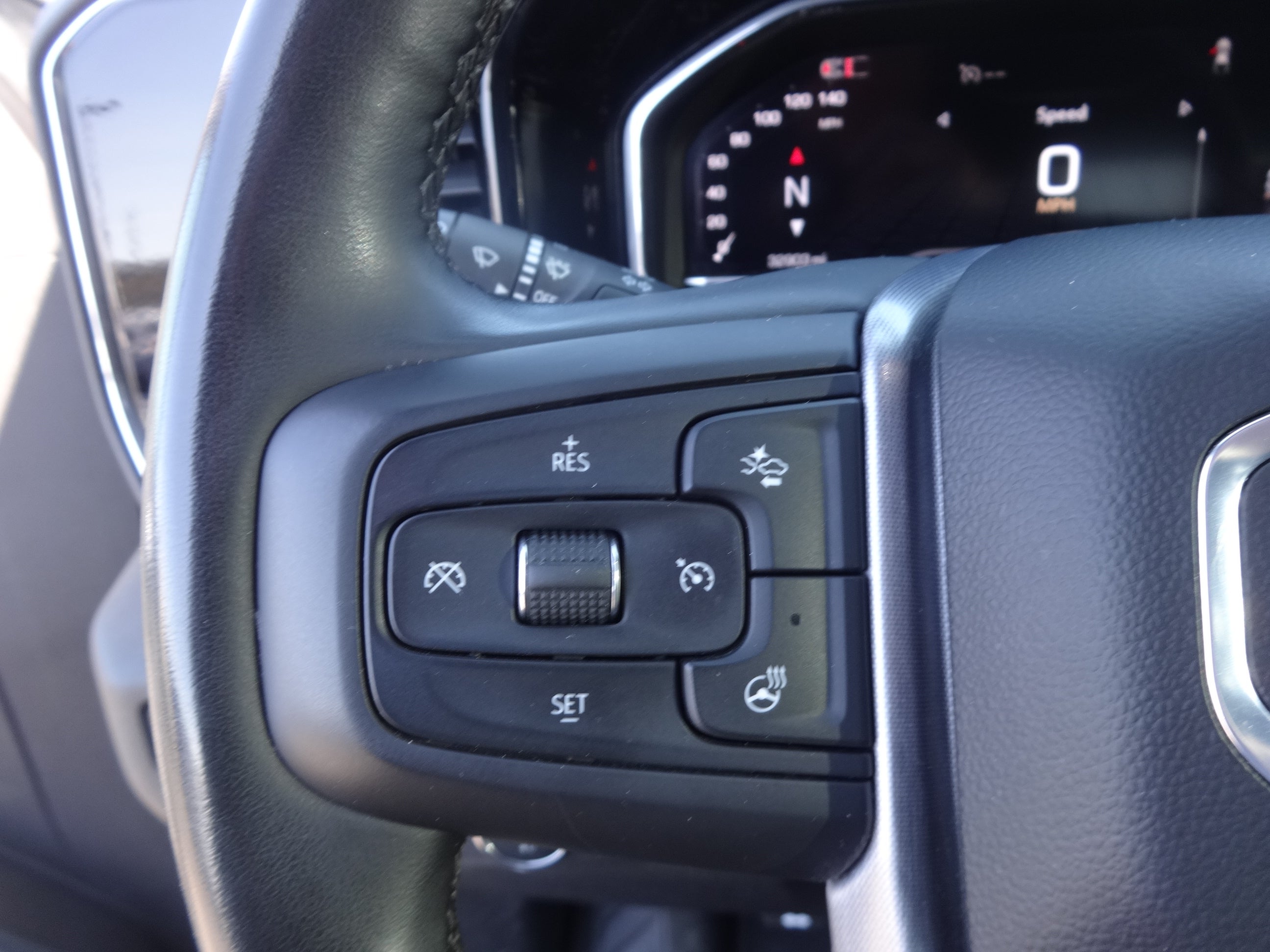 2025 GMC Sierra 1500 4WD Crew Cab Short Box SLT